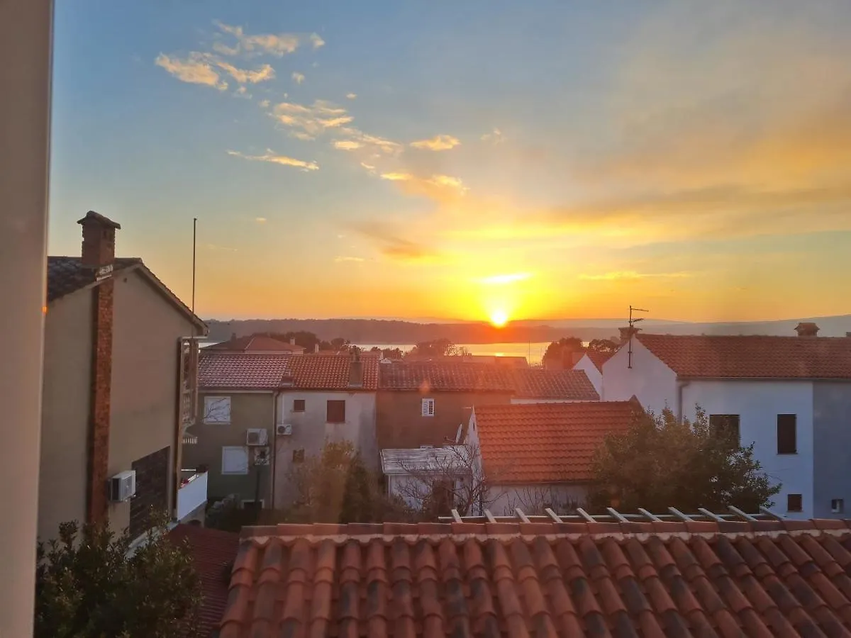 Holiday Place Veli Dvor - Vacation House With Private Garden In Old Town Punat 0*,  Croatia