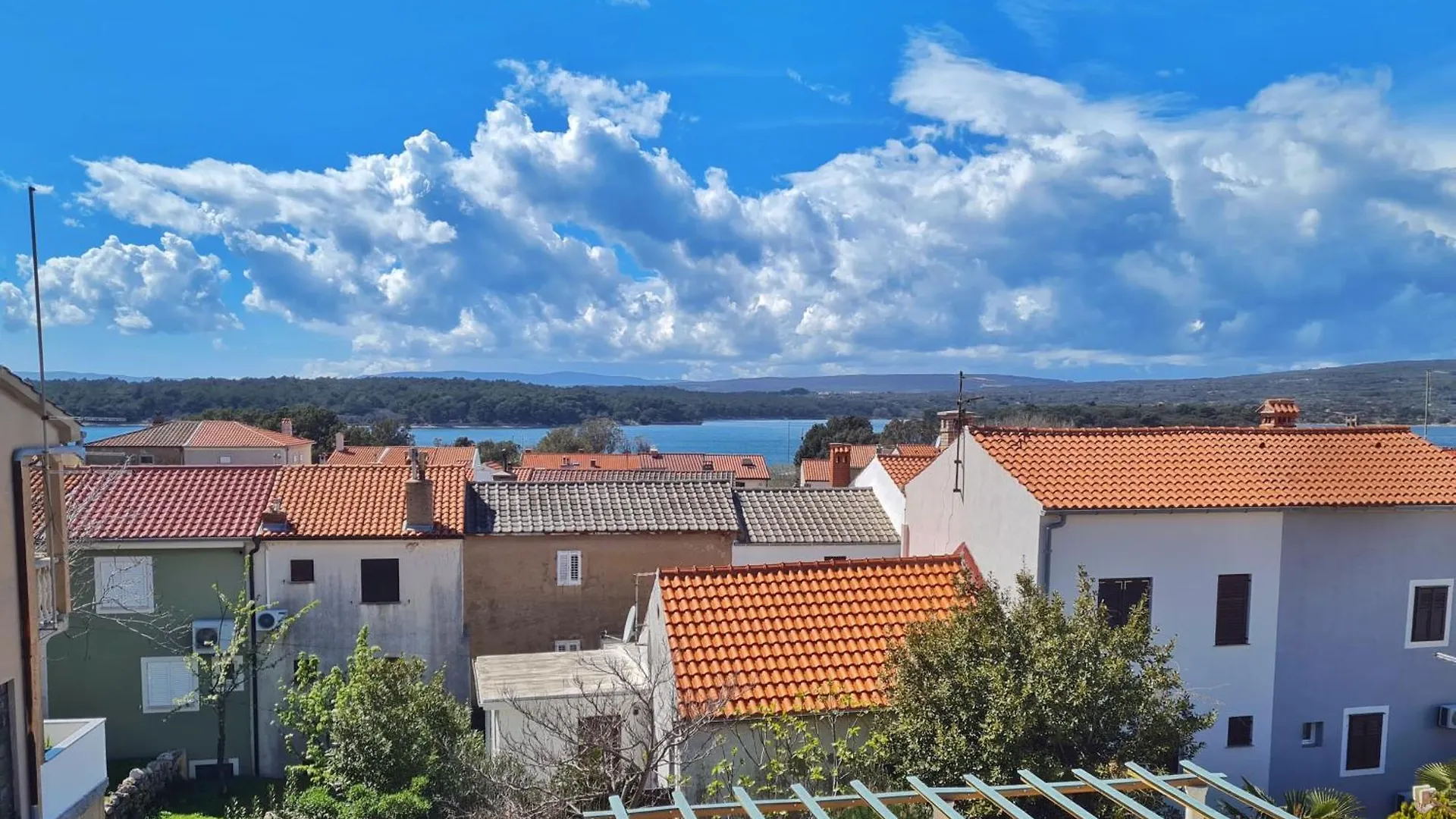 Holiday Place Veli Dvor - Vacation House With Private Garden In Old Town Punat 0*,  Croatia