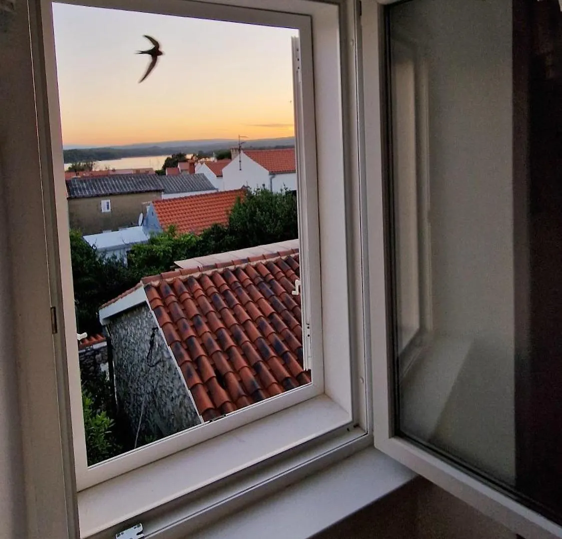 Holiday Place Veli Dvor - Vacation House With Private Garden In Old Town Punat