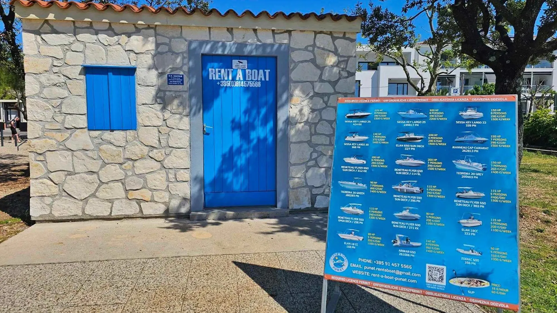 Holiday Place Veli Dvor - Vacation House With Private Garden In Old Town Punat Croatia